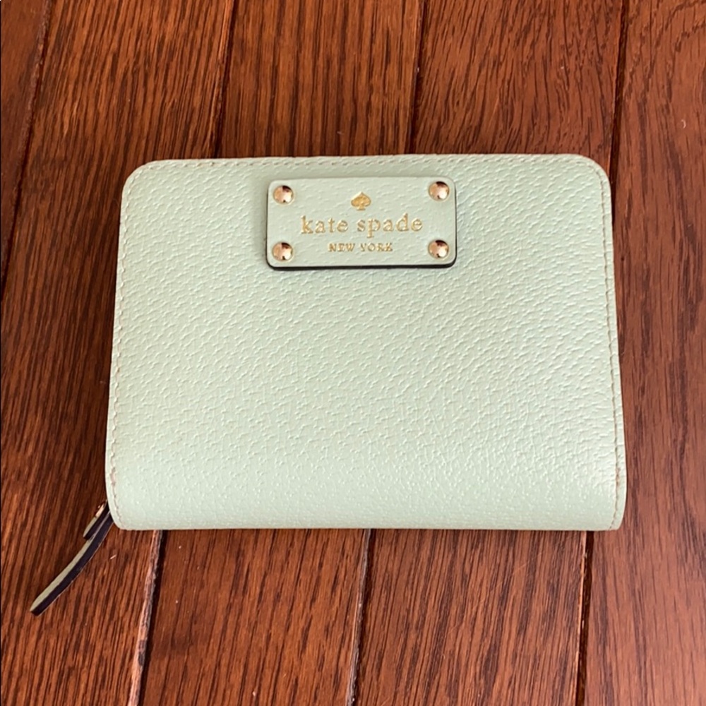 Kate Spade • Wallet